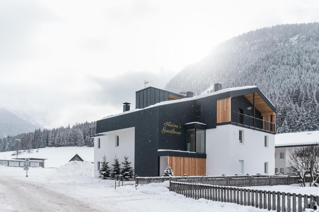 Ariane'S Guesthouse Sexten Exterior photo